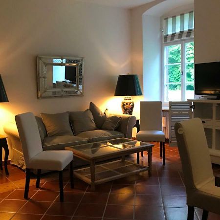 Elegantes Gaesteapartment Verano In Schloss Und Hofgut Langenzell Wiesenbach Exteriér fotografie